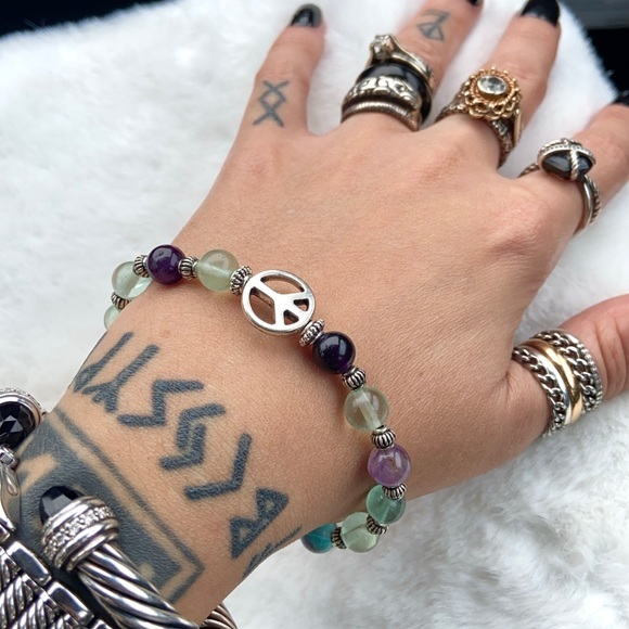 π΄ SALE ! red dot items are 2 for $25 . Bundle more than 3 and its $10 each π - Picture 9 of 11